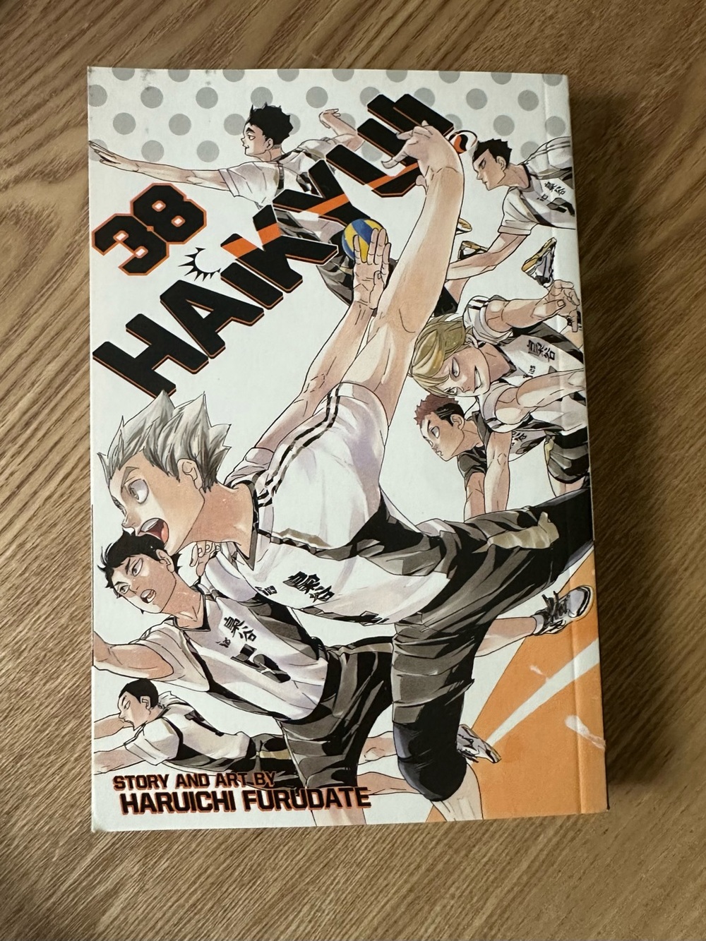 Haikyu!! / Haikyuu Volumes 38-40 Manga by Haruichi Furudate - Orange & White - Picture 3 of 13